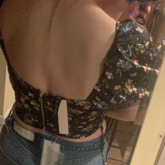 Top - Picture 5 of 7